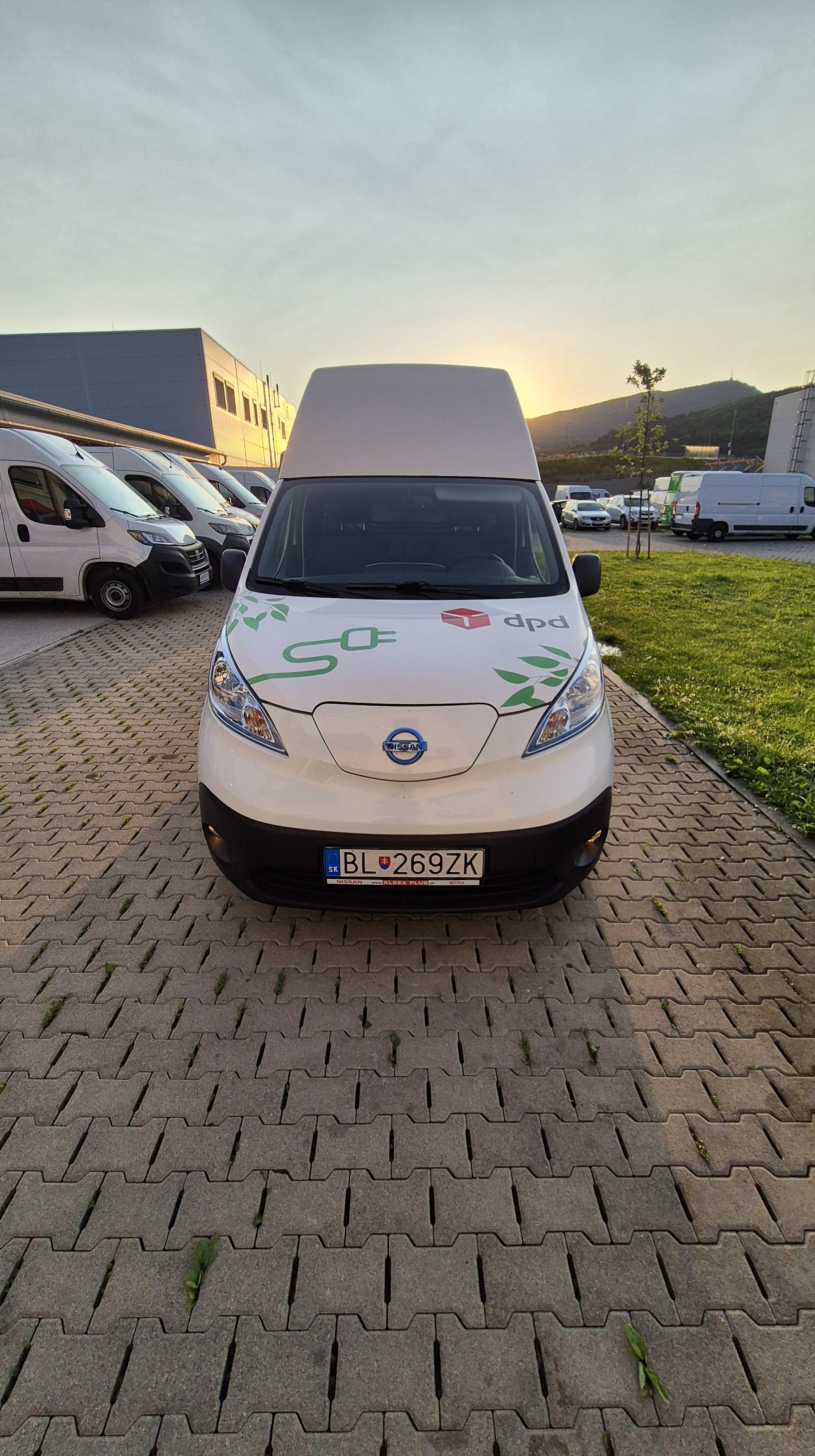 Voltia Nissan eNV200 XL - BL269ZK - Image 1